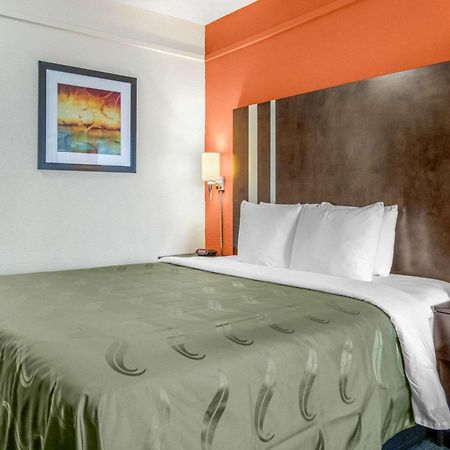 Quality Inn & Suites Jacksonville-Baymeadows Экстерьер фото