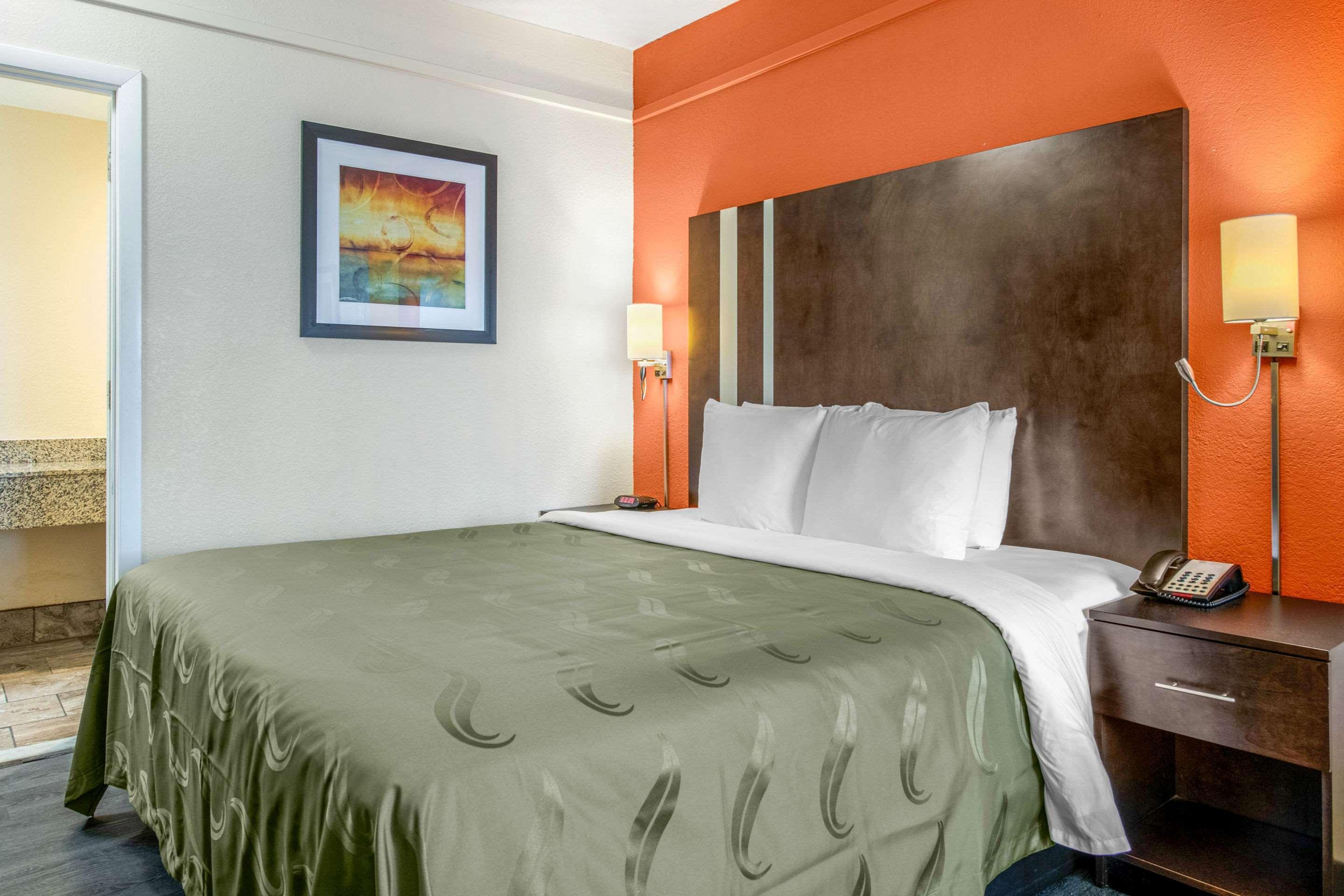 Quality Inn & Suites Jacksonville-Baymeadows Экстерьер фото
