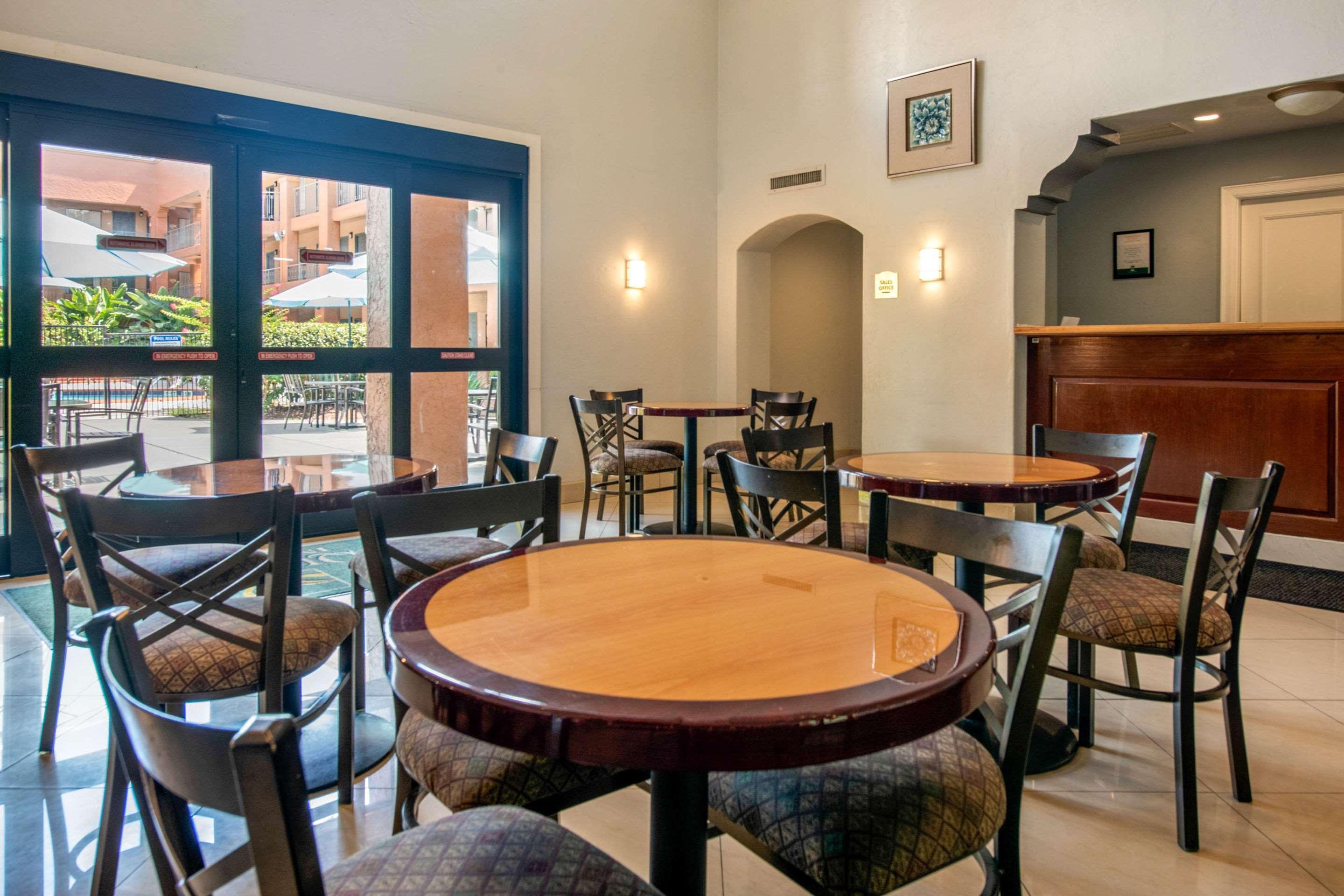 Quality Inn & Suites Jacksonville-Baymeadows Экстерьер фото