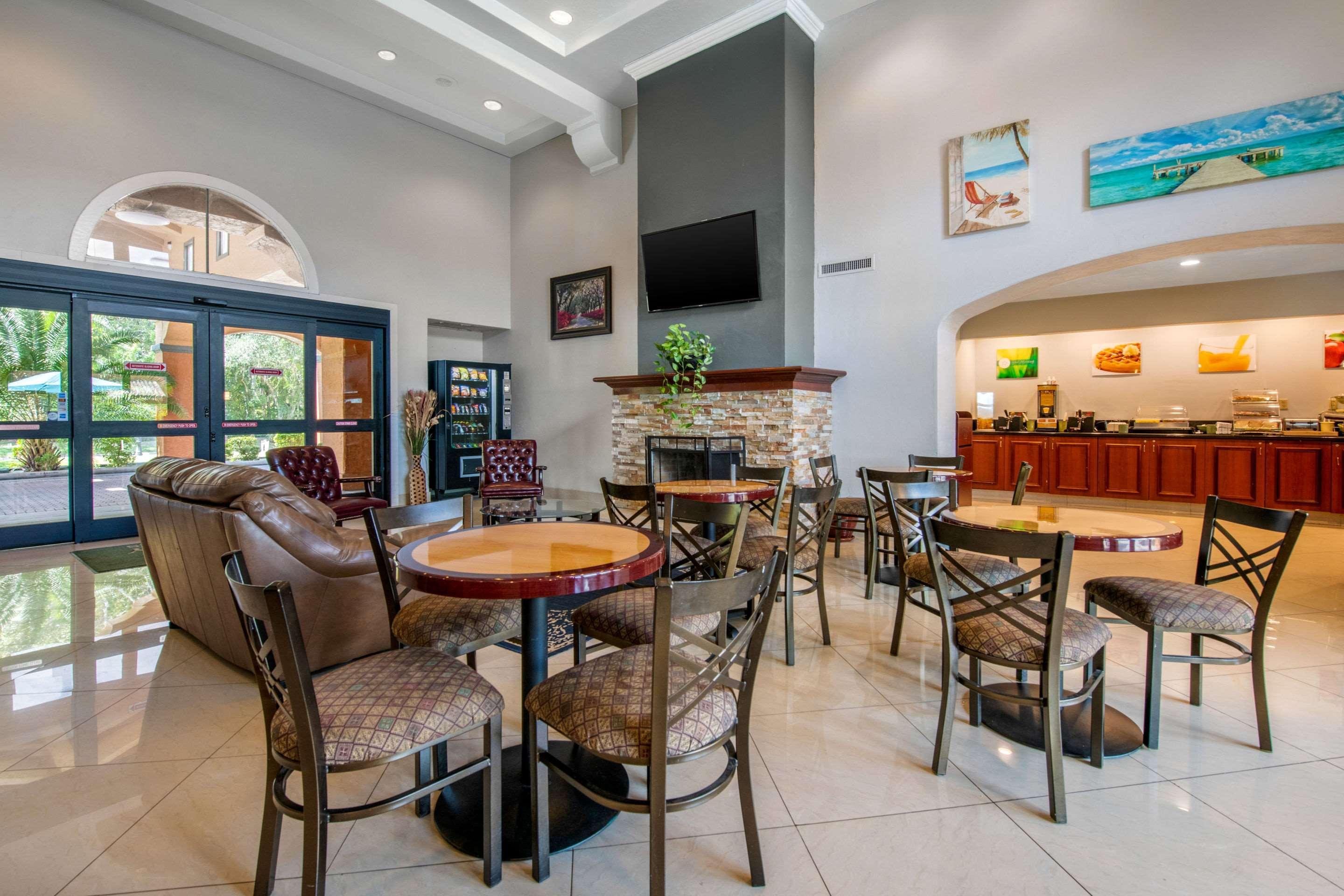 Quality Inn & Suites Jacksonville-Baymeadows Экстерьер фото