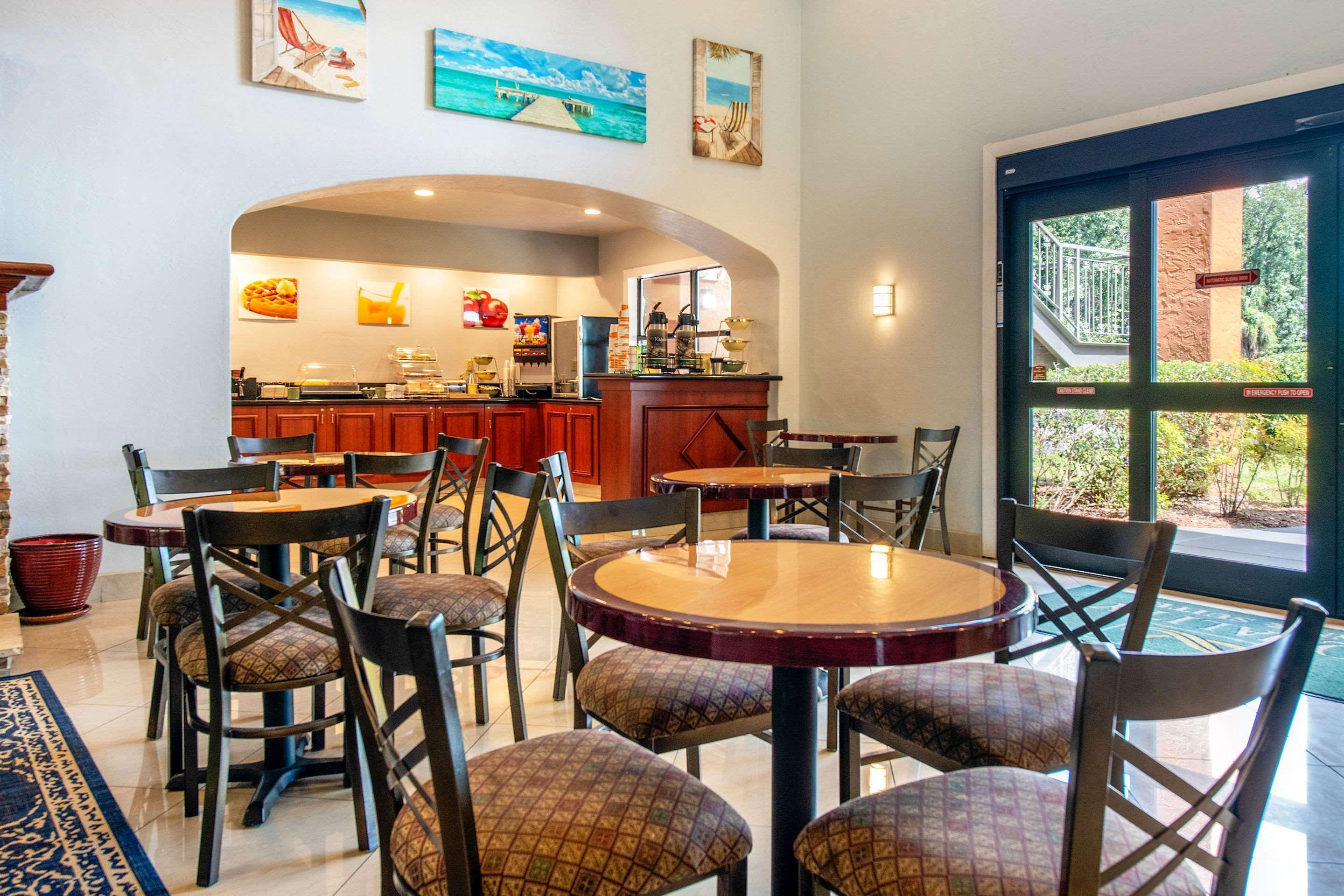Quality Inn & Suites Jacksonville-Baymeadows Экстерьер фото