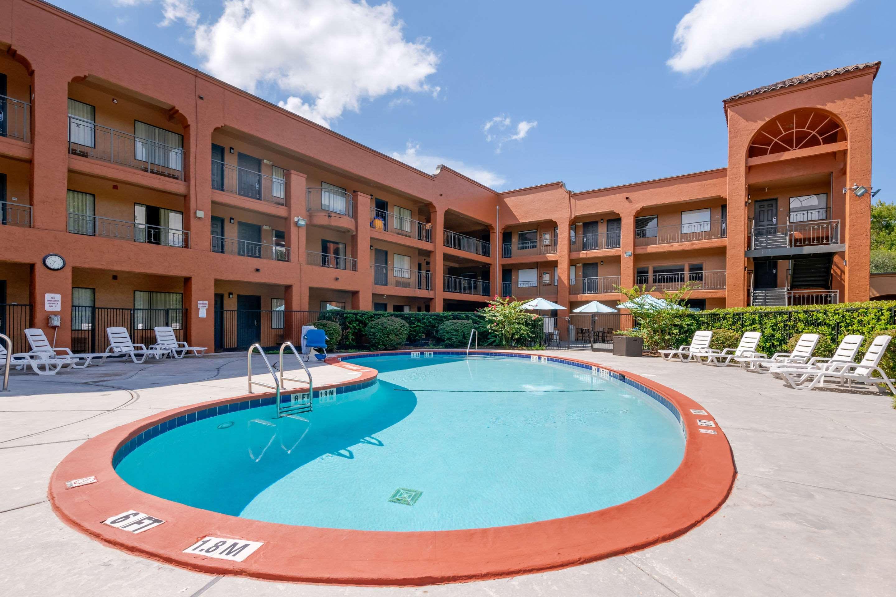 Quality Inn & Suites Jacksonville-Baymeadows Экстерьер фото