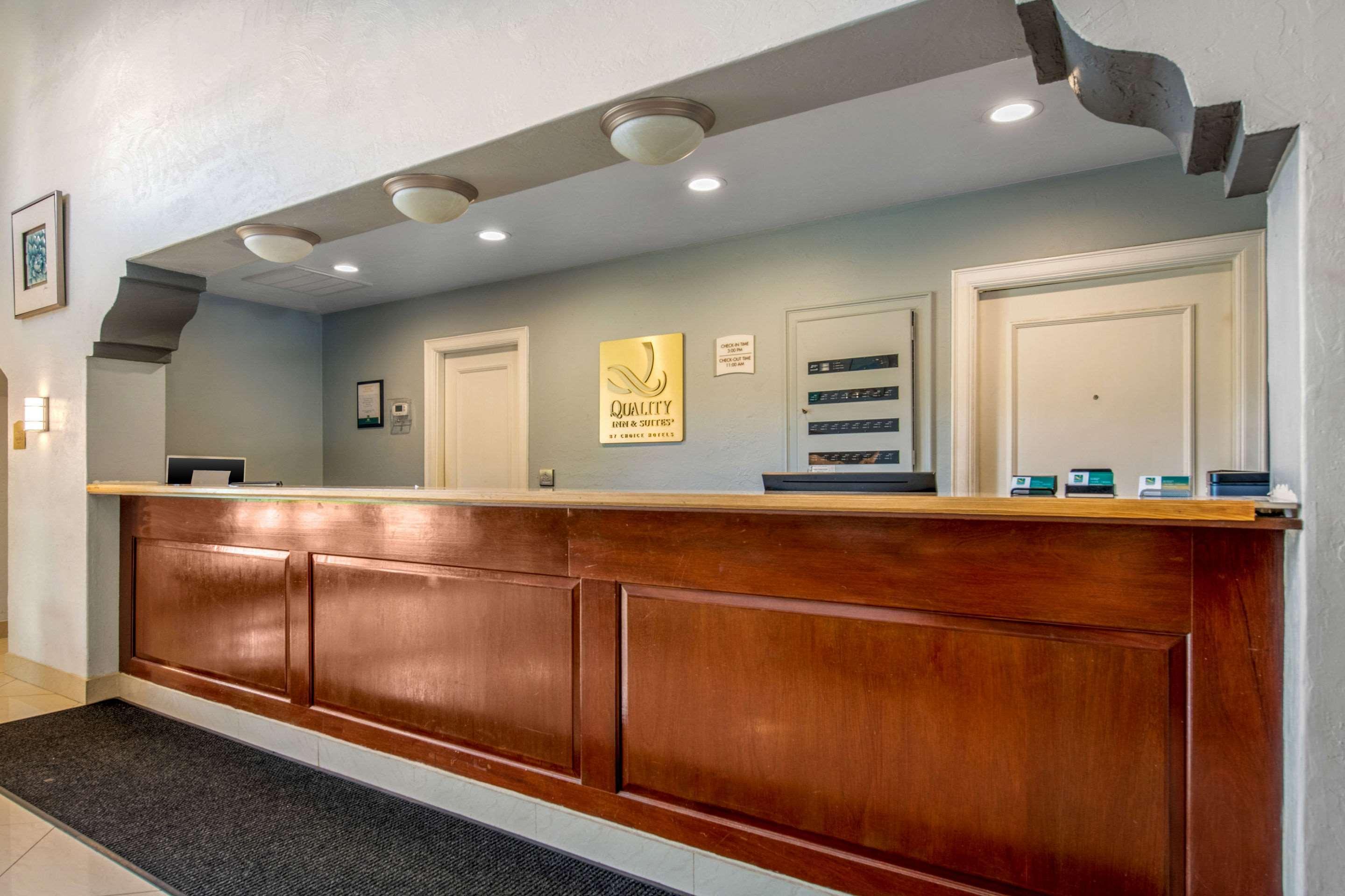 Quality Inn & Suites Jacksonville-Baymeadows Экстерьер фото